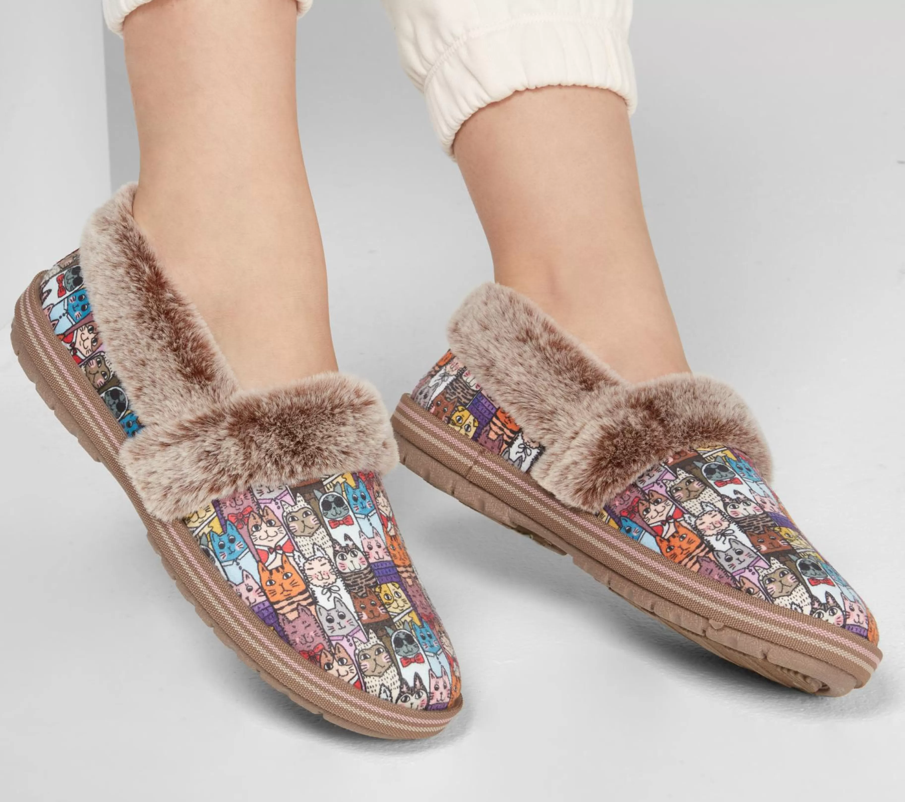 Slippers | SKECHERS BOBS Too Cozy - Chic Cat MULTICOR